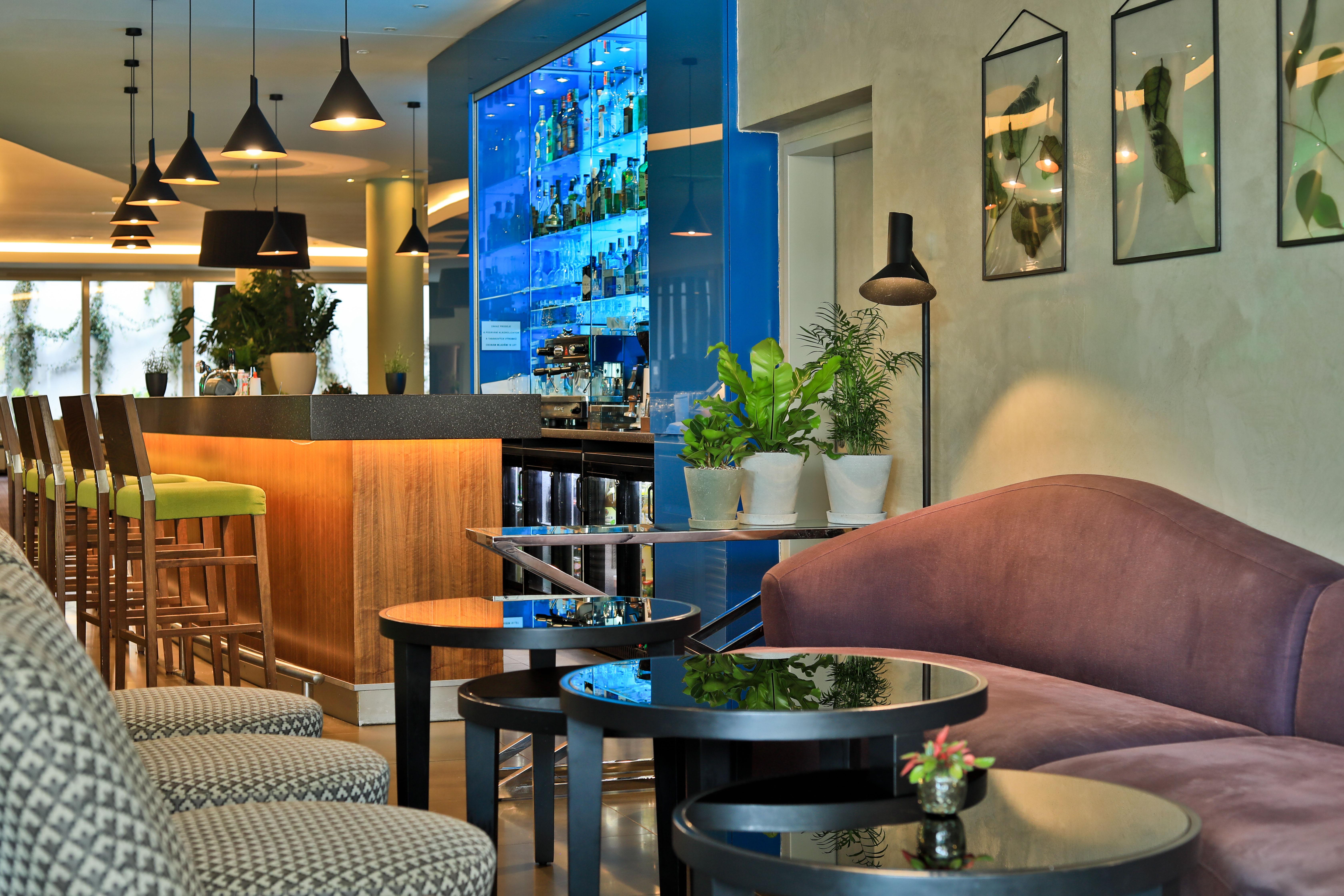 Otel Botanique 4*